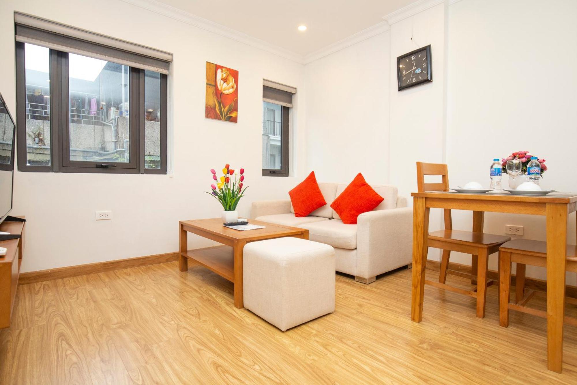 Sumitomo 8 Apartment - Alley 21 Linh Lang Hanoi Dış mekan fotoğraf